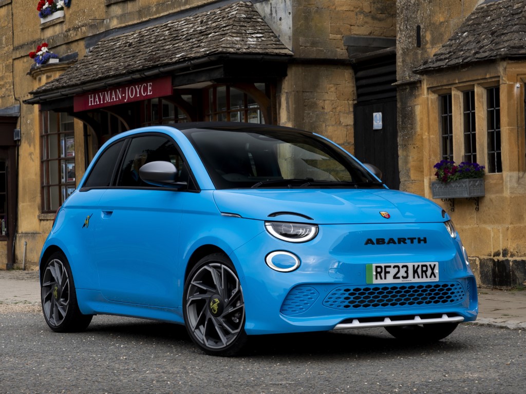 Abarth 500e Cabrio 42.2 kWh